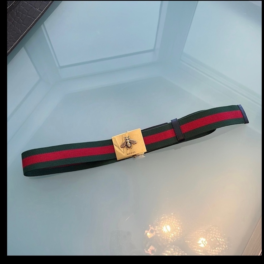Woman’s Gucci belt size 85–32, Randy Green